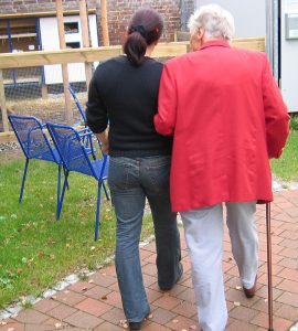 Pflege in Österreich: Jede/r Zweite ist (in)direkt betroffen 2 (c) Pixabay.com