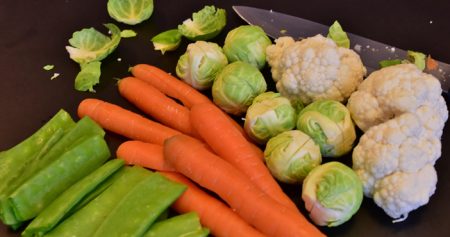 Frische Zutaten, volle Teller – Abnehmen ohne Verzicht (c) Pixabay.com