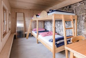 Stockbett auf einer Hütte, Stichwort Schlafplatz reservieren. (c) Alpenverein/ Freudenthaler