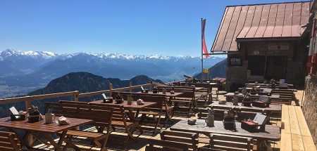 Schnell und einfach: Hüttenschlafplatz online reservieren (c) Alpenverein/ Dullinger