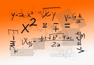 Formeln auf einer Tafel, Stichwort lernen. (c) Pixabay.com