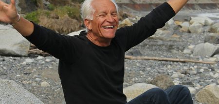 Wer gesund alt werden will, zeigt auf. Oder liest weiter :) (c) Pixabay.com