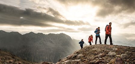 Aktuelle Studie zeigt: regelmäßiger Sport macht uns glücklich :) (c) Intersport Austria