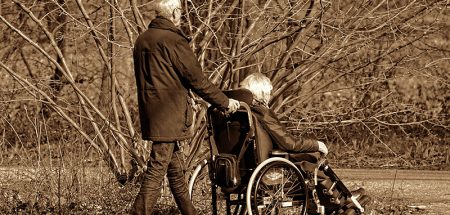 Prävention von Gesundheitsproblemen – Fokus häusliche Pflege (c) Pixabay.com