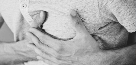 Bei Herzinfarkt-Symptomen nicht zögern, sondern sofort handeln (c) Pixabay.com