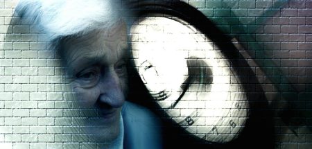 Demenz: „Treffpunkt Zeitreise“ entlastet pflegende Angehörige (c) Pixabay.com