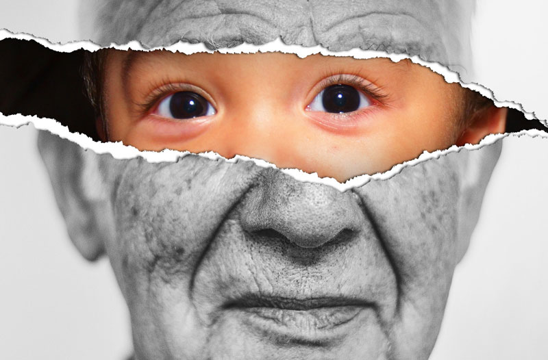Das Gesicht eines alten Mannes mit den Augen eines Kindes, Stichwort Golden Ager Report. 
(c) Pixabay.com