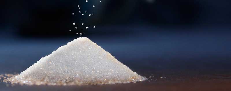 Zucker ist eine Droge und macht süchtig – Zuckermythen im Check 1 Ein kleiner Haufen Zucker. (c) Pixabay.com