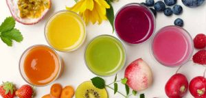 Diabetes neu denken – messbare Erfolge durch Ernährungstherapie Obst und Smoothie-Gläser von oben. (c) Pixabay.com