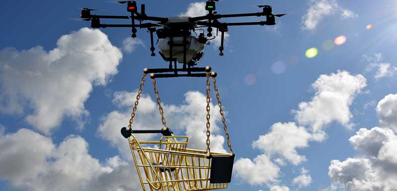 Ein möglicher Trend der Zukunft: Drohnen, die Einkäufe durch die Luft fliegen. (c) Pixabay.com