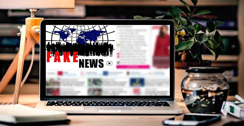 Ein Laptop mit einem Screen mit einem Fake-Bild, Stichwort Fake-News. (c) Pixabay.com