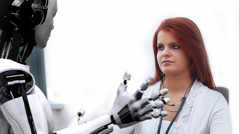 Ein Roboter – KI – und einer Ärztin. (c) Pixabay.com