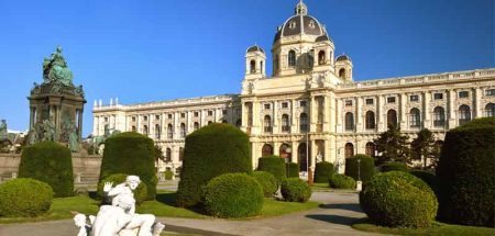 Außenansicht des Naturhistorischen Museums Wien. (c) NHM Wien/ Kurt Kracher