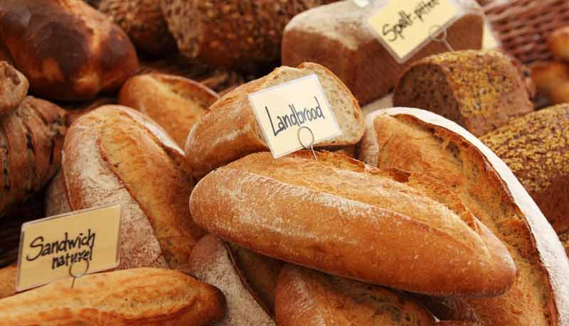 Keine Semmeln mehr im Müll – gegen Lebensmittelverschwendung 1 Verschiedene Sorten Brot.
(c) Pixabay.com