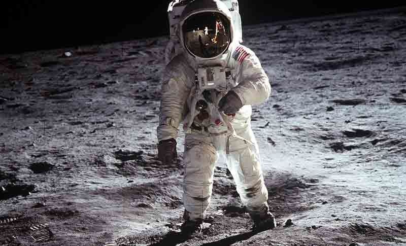 Ein Astronaut auf dem Mond.
(c) Pixabay.com