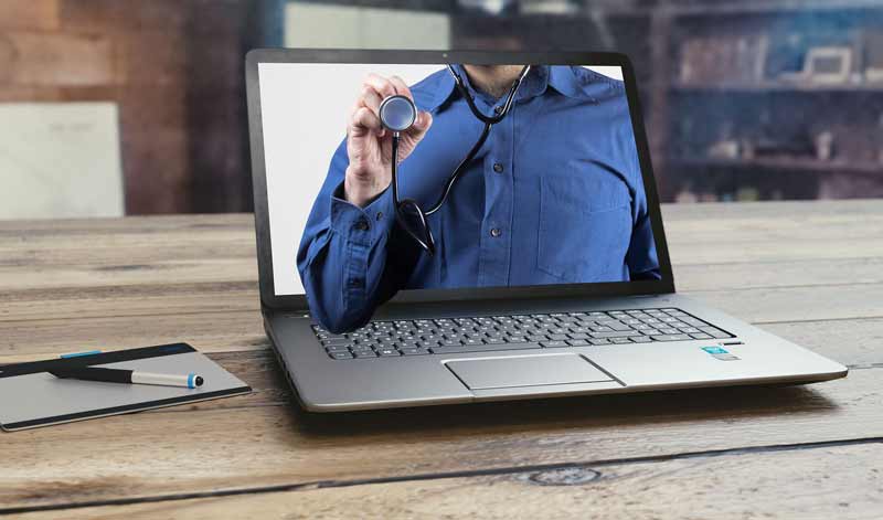 Frühe Diagnose rettet Leben. Schlüssel dazu: Daten + deren Nutzung. 2 Collage: ein Mann, der ein Stethoskop aus dem Bildschirm eines Laptops hält.
(c) Pixabay.com