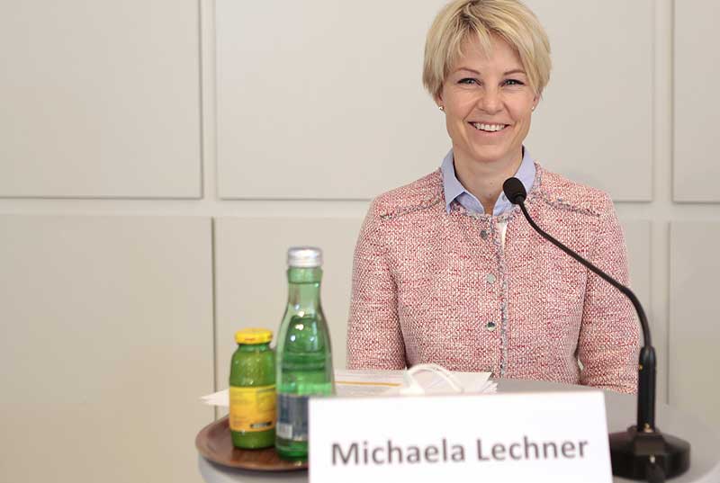 Michaela Lechner im Rahmen einer PK.
(c) Hilfswerk/ Roland Wallner