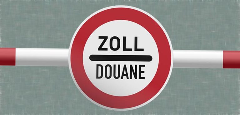 Ein Schild mit der Aufschrift "Zoll/ Douane". (c) Pixabay.com