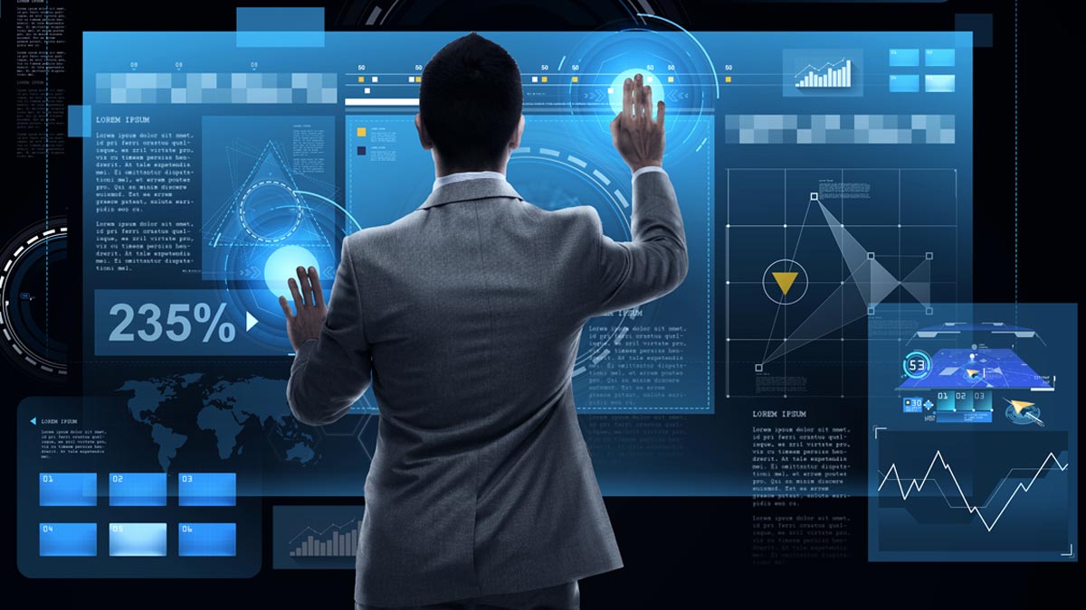 Vom KI-Hype zur Ernüchterung: Warum „Human in the Loop“ derzeit die einzige Qualitätsgarantie ist Rückenansicht eines Mannes im Anzug vor einer übergroßen, leuchtend blauen Digitalanzeige mit Diagrammen und Prozentangaben. (c) AdobeStock